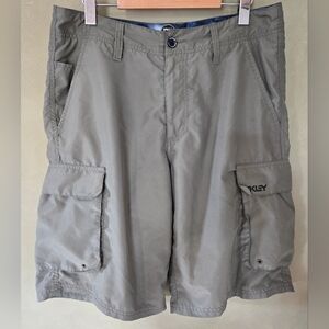Oakley | Men's Kaki Cargo Shorts, Size 32